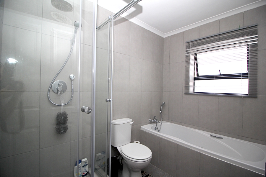 3 Bedroom Property for Sale in Heiderand Western Cape